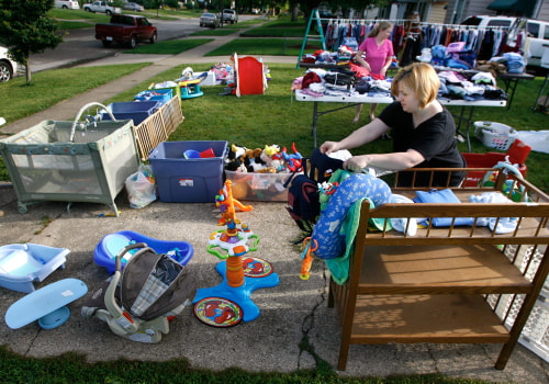 How to Find the Best Replica Bargains at Flea Markets and Garage Sales